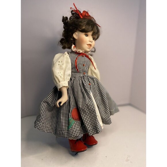 Paradise Galleries Annie Musical Porcelain Doll Collectible 14" by Cindy Shafer - Picture 3 of 16
